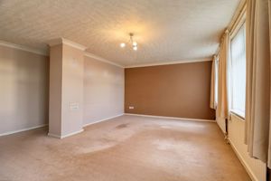 Lounge/Diner- click for photo gallery